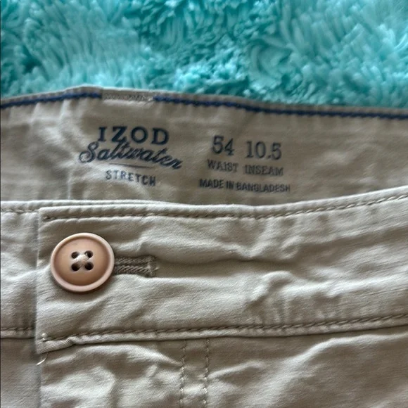 Izod  🦸‍♂️Big & Tall Tan Cargo Shorts Casual Cotton Blend in like new condition - Picture 2 of 3